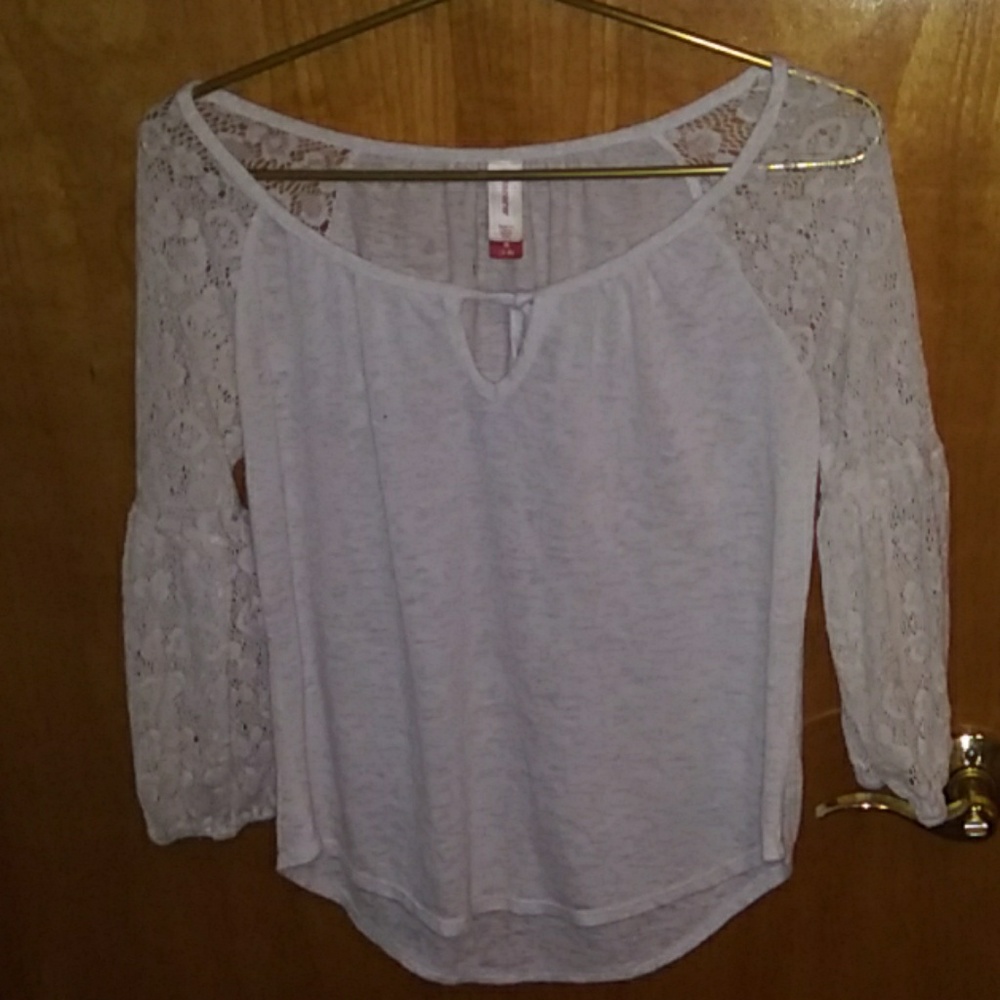 Long sleeve white top